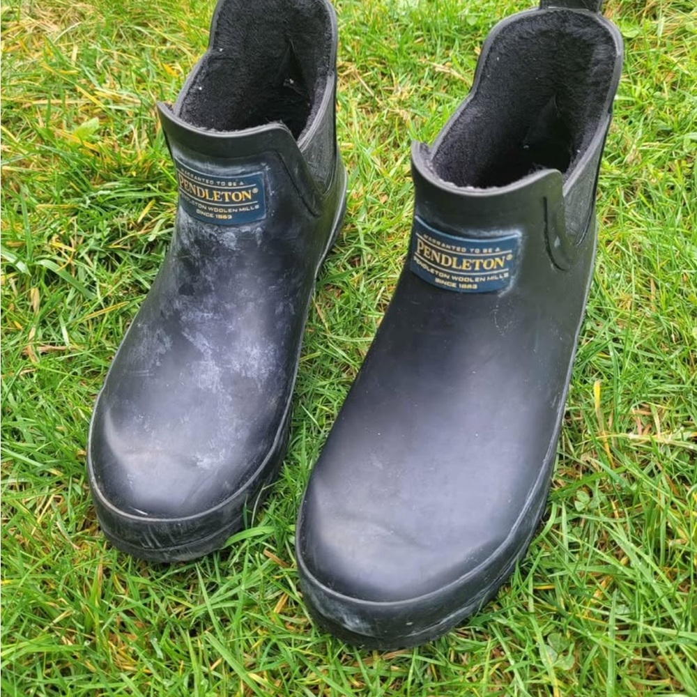 Pendleton Black Rain Boots